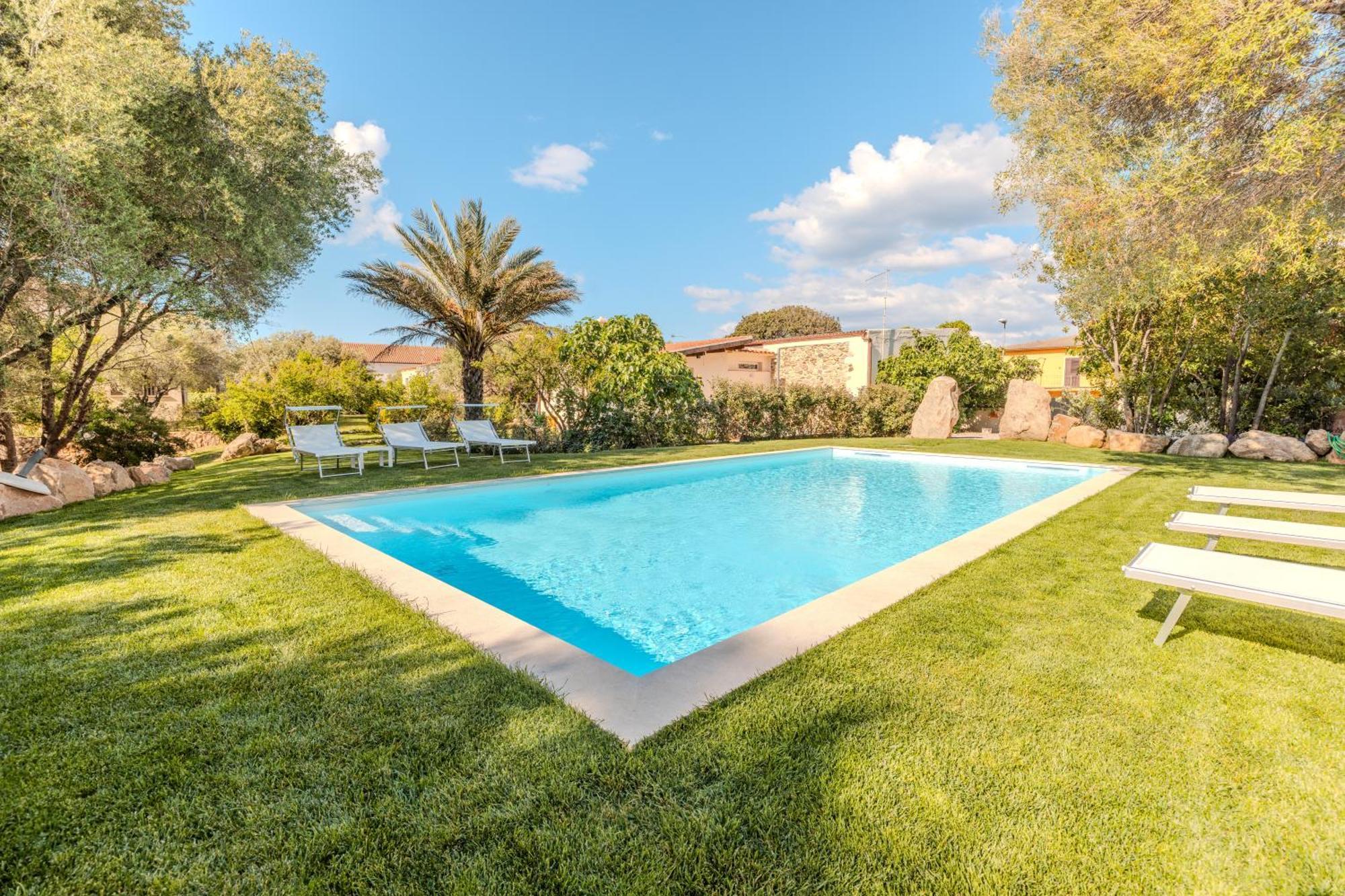 Stazzo San Teodoro Piscina Condivisa Daire Dış mekan fotoğraf